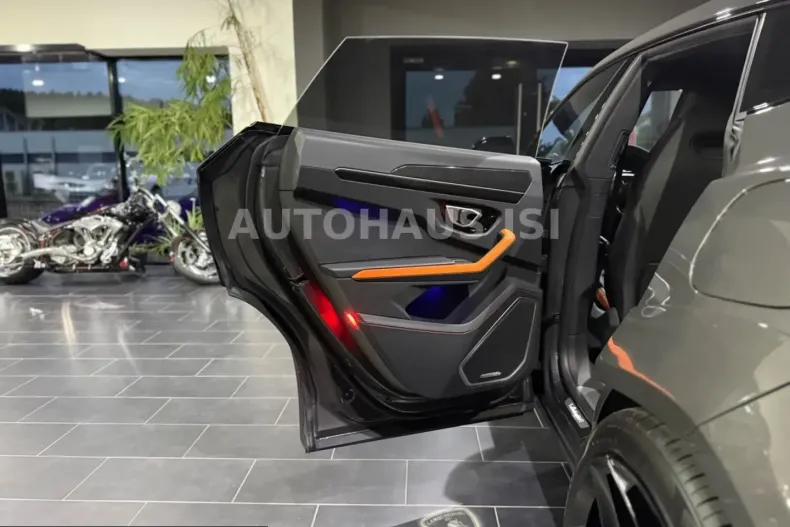 Lamborghini Urus din 2025 cu 2.860 km - oferta LAM247609 - foto 40