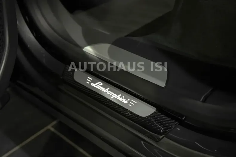 Lamborghini Urus din 2025 cu 2.860 km - oferta LAM247609 - foto 42