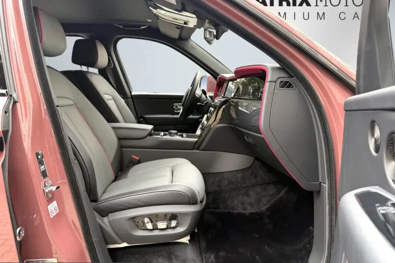 Rolls-Royce Cullinan din 2024 cu 11.133 km - oferta ROL247611 - foto 25