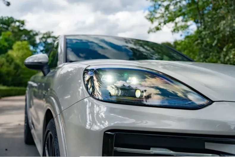 Porsche Cayenne din 2024 cu 49.789 km - oferta POR247613 - foto 4