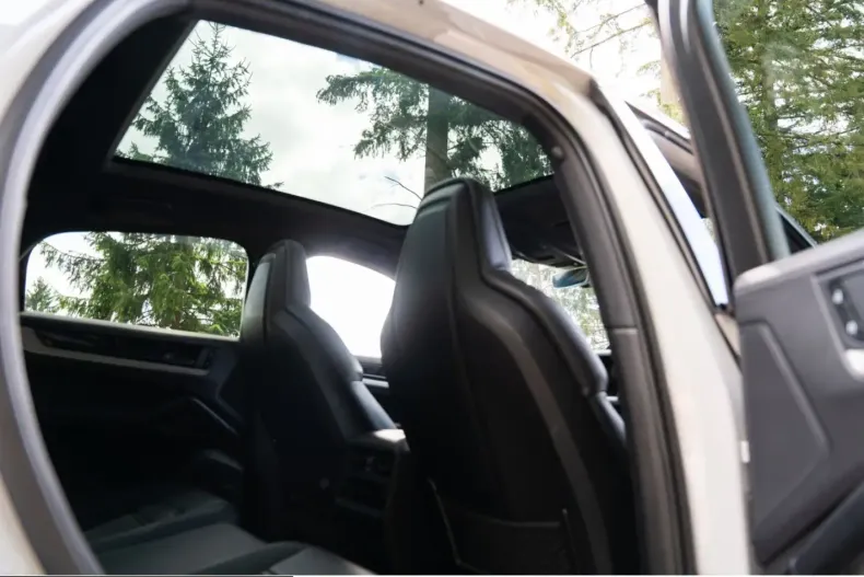 Porsche Cayenne din 2024 cu 49.789 km - oferta POR247613 - foto 18
