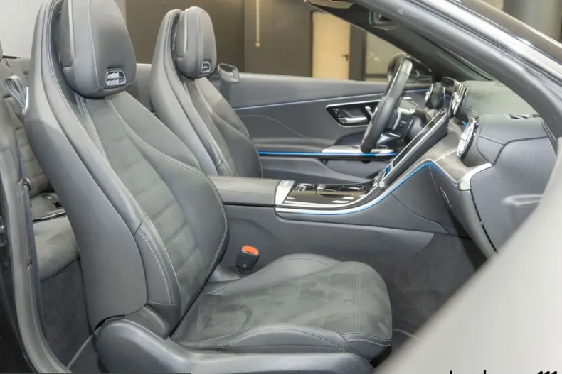 Mercedes-Benz CLE 200 (Clasa CLE) din 2025 cu 27.765 km - oferta MER247619 - foto 16