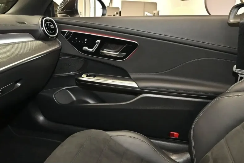 Mercedes-Benz CLE 220 (Clasa CLE) din 2025 cu 21.179 km - oferta MER247621 - foto 12