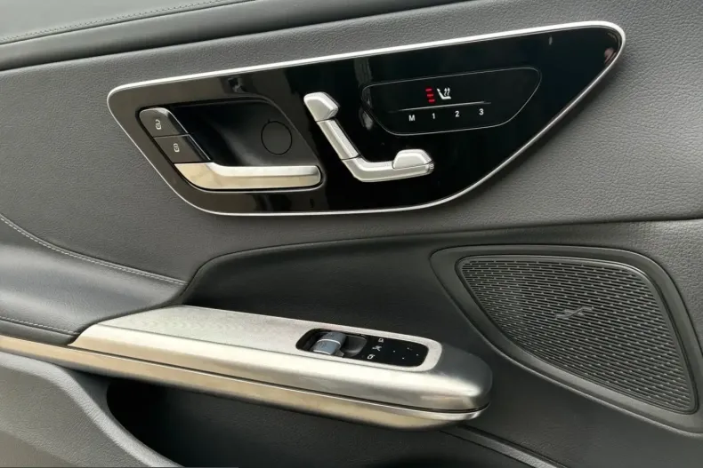 Mercedes-Benz CLE 220 (Clasa CLE) din 2024 cu 22.505 km - oferta MER247625 - foto 7