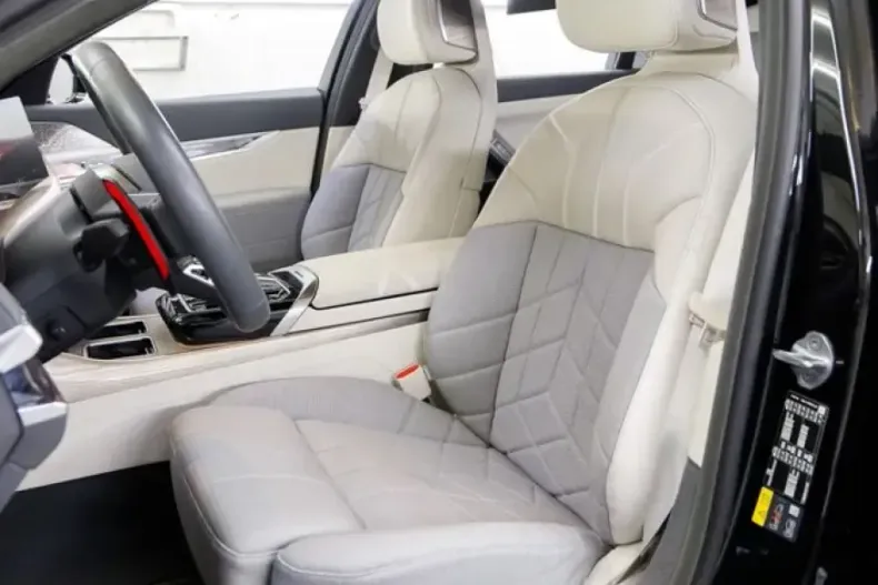 BMW Altele din 2024 cu 112.750 km - oferta BMW247629 - foto 3