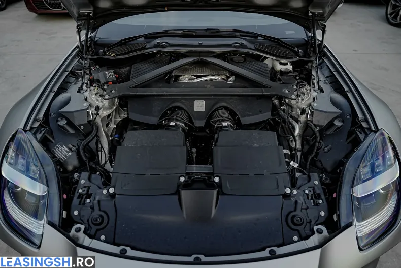 Aston Martin V8 Vantage din 2025 cu 2.400 km - oferta AST247643 - foto 16