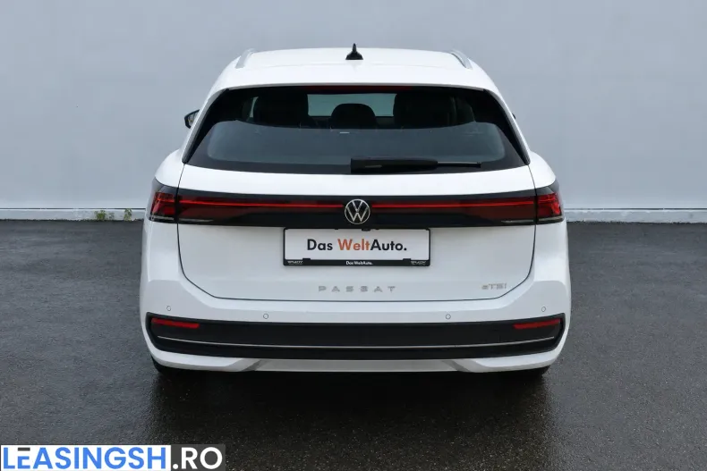 Volkswagen Passat din 2024 cu 30.098 km - oferta VOL247654 - foto 9