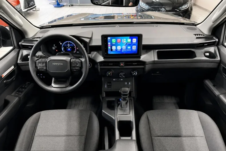 Toyota Hilux din 2026 cu 10 km - oferta TOY247659 - foto 11