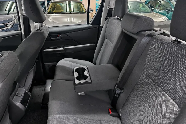 Toyota Hilux din 2026 cu 10 km - oferta TOY247659 - foto 19