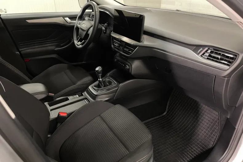 Ford Focus din 2023 cu 40.477 km - oferta FOR247667 - foto 10