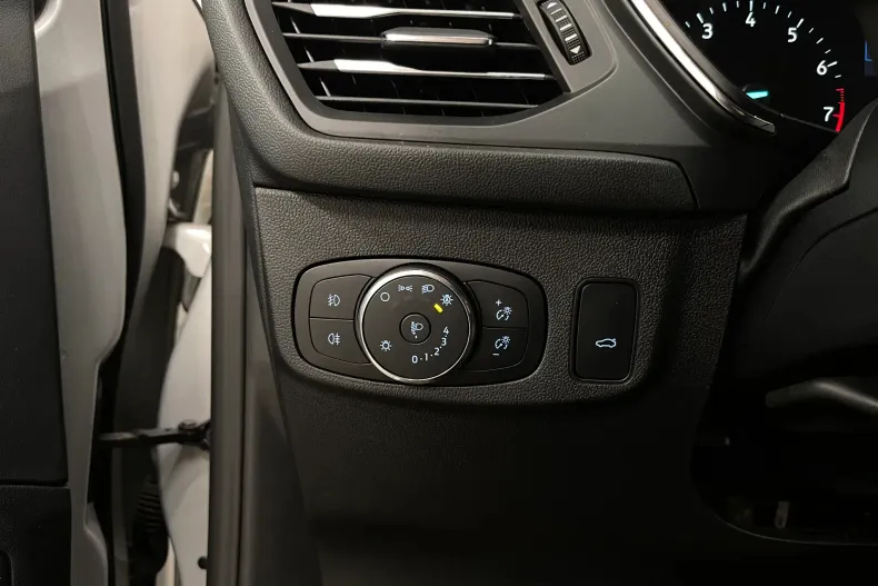 Ford Focus din 2023 cu 40.477 km - oferta FOR247667 - foto 24