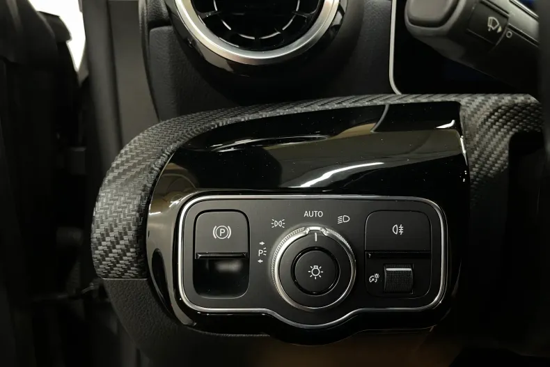 Mercedes-Benz CLA 200 (Clasa CLA) din 2020 cu 101.005 km - oferta MER247670 - foto 23