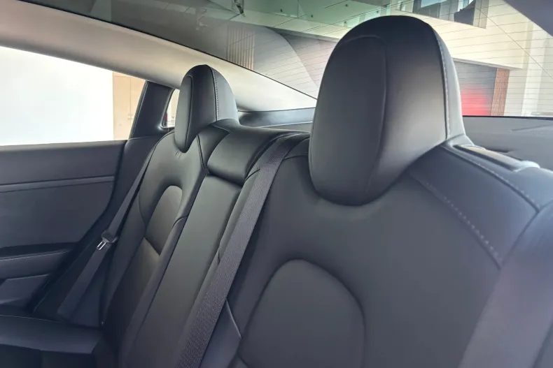 Tesla Model 3 din 2023 cu 98.000 km - oferta TES247671 - foto 19