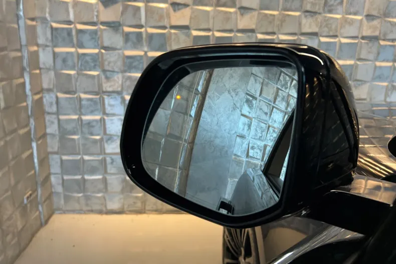 Land Rover Range Rover din 2023 cu 50.081 km - oferta LAN247678 - foto 25