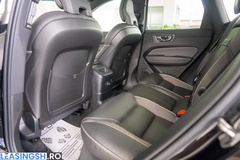 Volvo XC60 din 2020 cu 126.619 km - oferta VOL247683 - foto 21