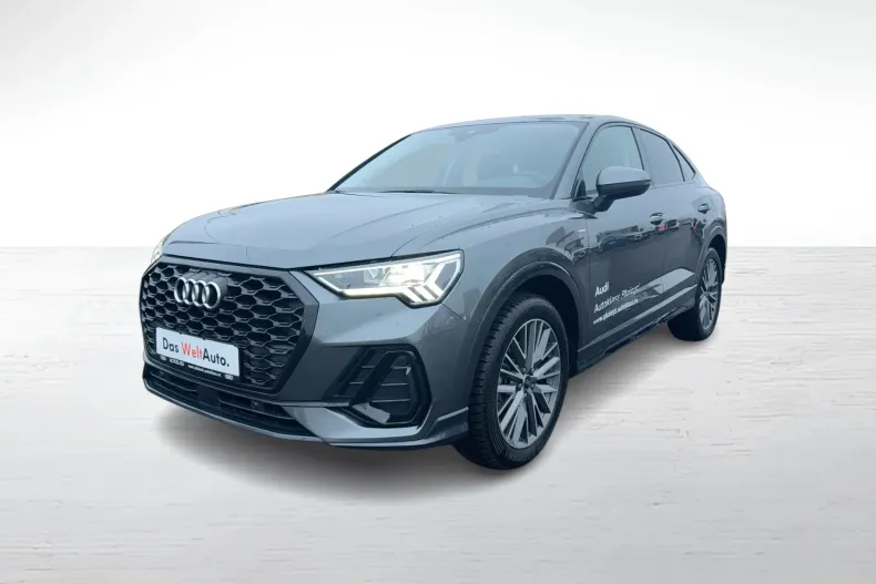 Audi Q3 din 2025 cu 9.800 km - oferta AUD247684 - foto 1