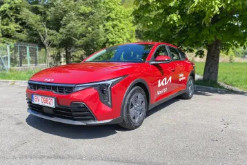 Kia K4 din 2025 - oferta KIA247686