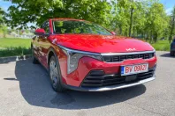 Kia K4 din 2025 cu 1.500 km - oferta KIA247686 - foto 3