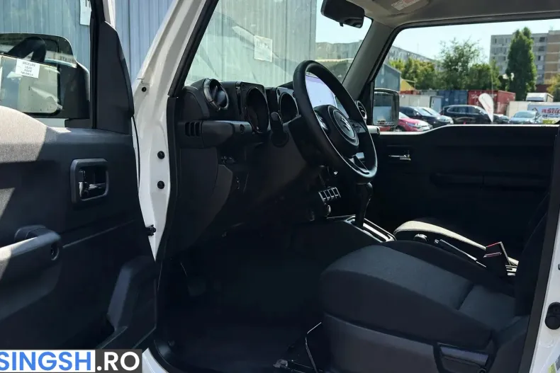 Suzuki Jimny din 2025 cu 3.167 km - oferta SUZ247701 - foto 11