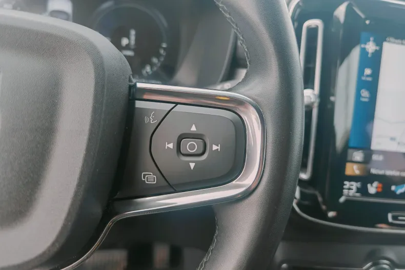 Volvo XC40 din 2023 cu 129.903 km - oferta VOL247706 - foto 22