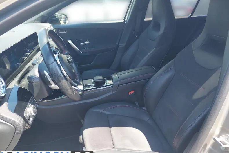 Mercedes-Benz A 250 (Clasa A) din 2020 cu 63.272 km - oferta MER247709 - foto 14