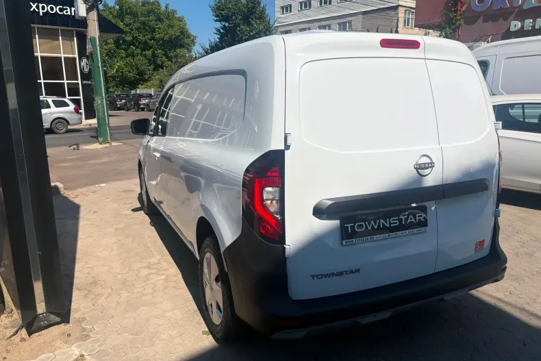 Nissan Townstar din 2025 cu 10 km - oferta NIS247715 - foto 4