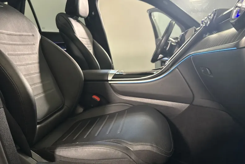 Mercedes-Benz GLC 220 (Clasa GLC) din 2023 cu 88.407 km - oferta MER247722 - foto 11