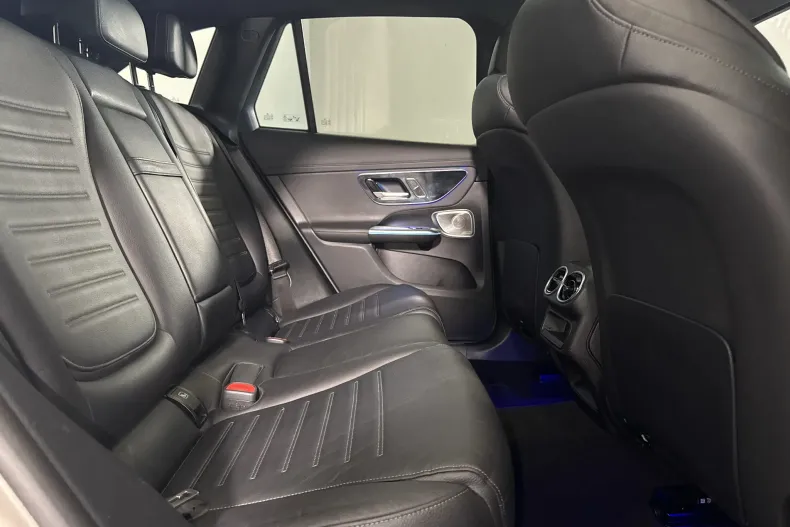 Mercedes-Benz GLC 220 (Clasa GLC) din 2023 cu 88.407 km - oferta MER247722 - foto 12