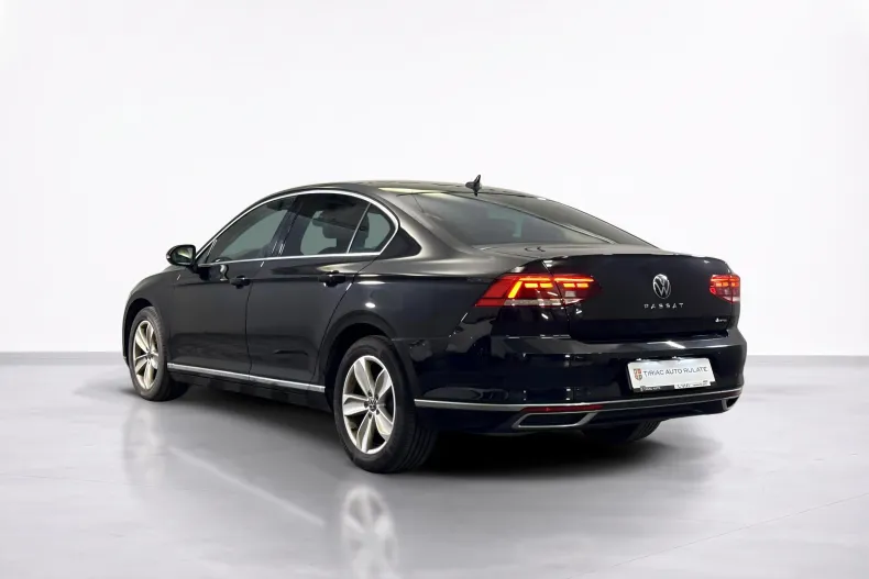 Volkswagen Passat din 2021 cu 75.409 km - oferta VOL247723 - foto 3