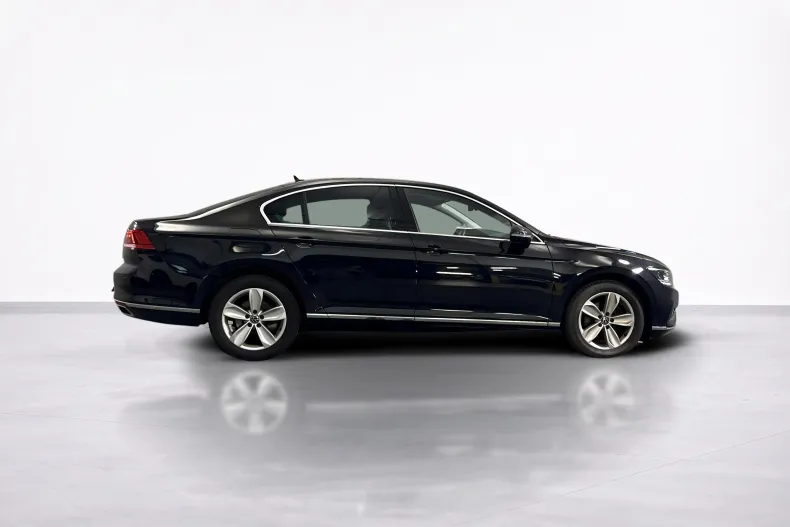 Volkswagen Passat din 2021 cu 75.409 km - oferta VOL247723 - foto 6