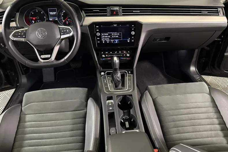 Volkswagen Passat din 2021 cu 75.409 km - oferta VOL247723 - foto 9