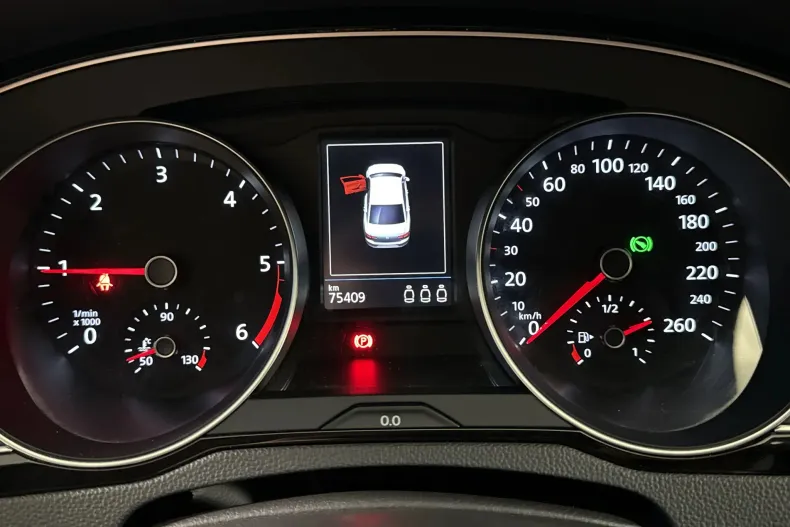 Volkswagen Passat din 2021 cu 75.409 km - oferta VOL247723 - foto 10