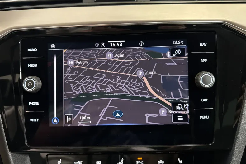 Volkswagen Passat din 2021 cu 75.409 km - oferta VOL247723 - foto 19