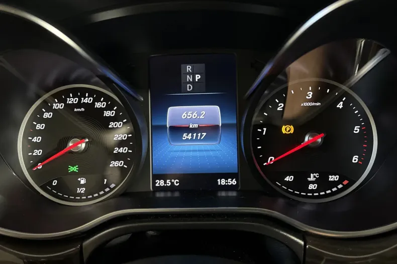 Mercedes-Benz V 250 (Clasa V) din 2021 cu 54.117 km - oferta MER247727 - foto 10