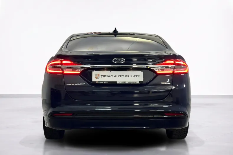 Ford Mondeo din 2021 cu 70.815 km - oferta FOR247728 - foto 4