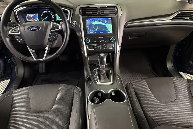 Ford Mondeo din 2021 cu 70.815 km - oferta FOR247728 - foto 9