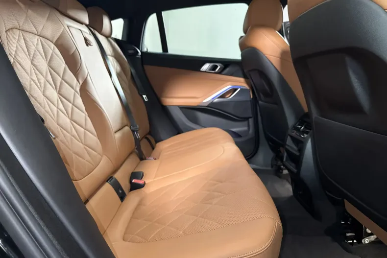 BMW X6 (Seria X) din 2023 cu 34.163 km - oferta BMW247731 - foto 12