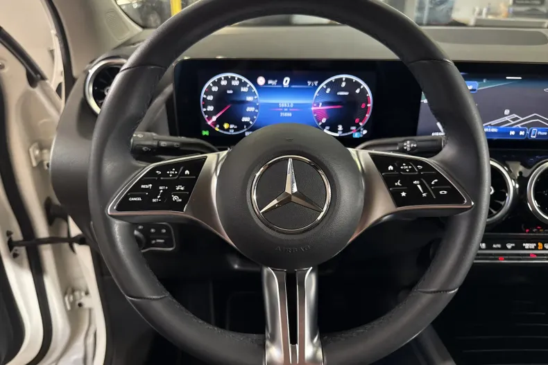 Mercedes-Benz GLA 200 (Clasa GLA) din 2025 cu 35.886 km - oferta MER247735 - foto 16