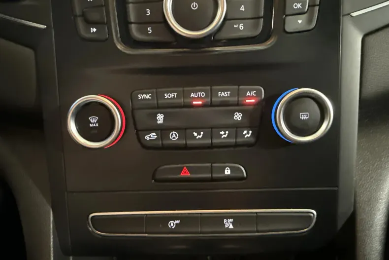 Renault Megane din 2022 cu 54.468 km - oferta REN247737 - foto 17
