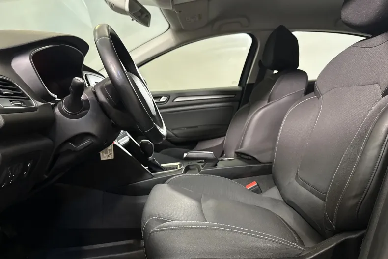 Renault Megane din 2022 cu 54.468 km - oferta REN247737 - foto 19