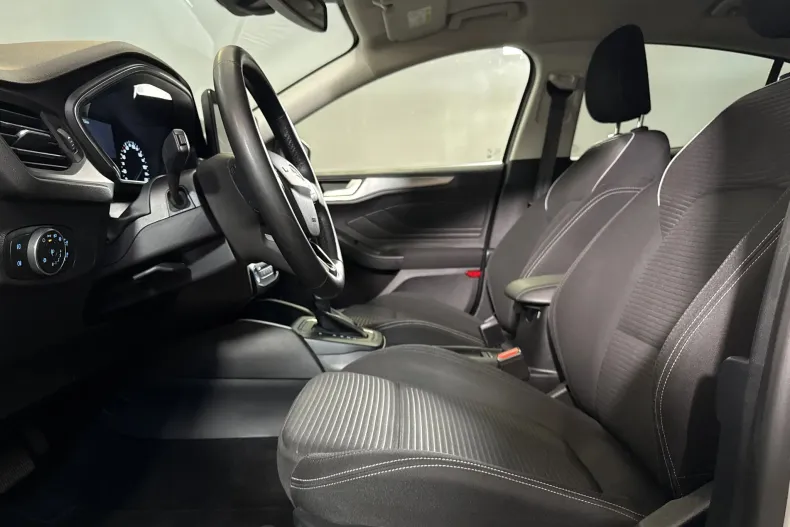 Ford Focus din 2023 cu 47.636 km - oferta FOR247738 - foto 23