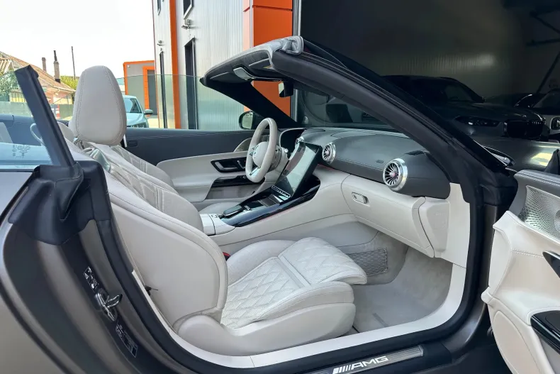 Mercedes-Benz SL 55 AMG (Clasa SL) din 2023 cu 17.745 km - oferta MER247741 - foto 7