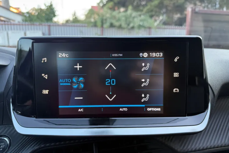 Peugeot 2008 din 2021 cu 75.939 km - oferta PEU247743 - foto 20