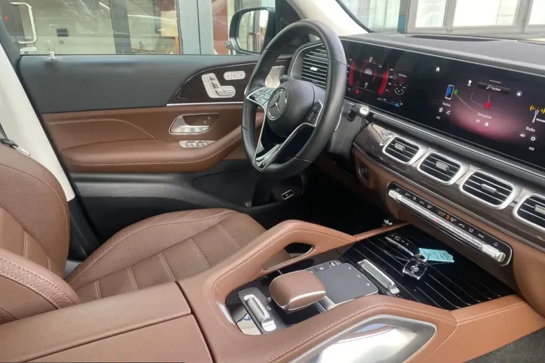 Mercedes-Benz GLS 580 (Clasa GLS) din 2023 cu 33.900 km - oferta MER247761 - foto 7
