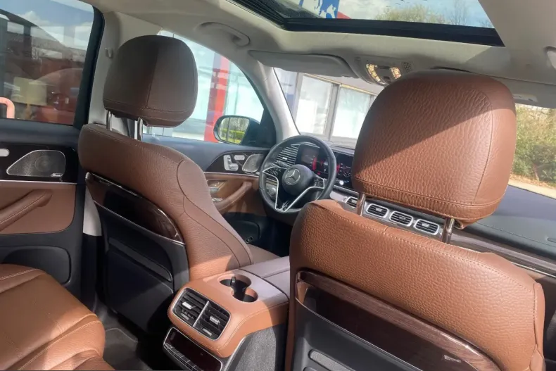 Mercedes-Benz GLS 580 (Clasa GLS) din 2023 cu 33.900 km - oferta MER247761 - foto 15