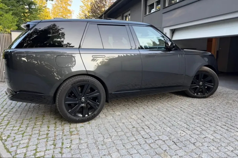 Land Rover Range Rover din 2025 cu 19.800 km - oferta LAN247785 - foto 7