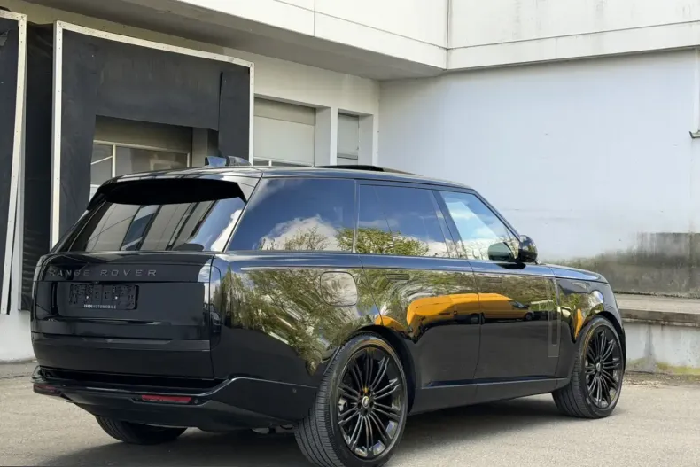 Land Rover Range Rover din 2025 cu 22.500 km - oferta LAN247786 - foto 8