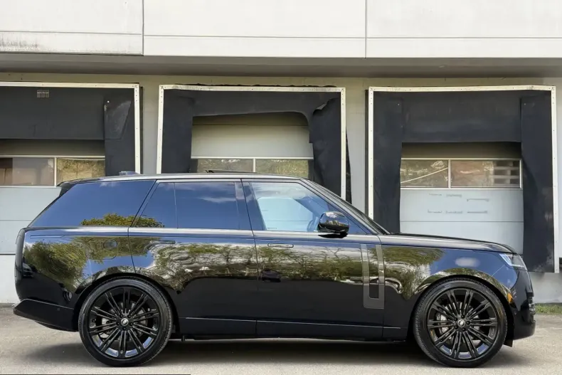 Land Rover Range Rover din 2025 cu 22.500 km - oferta LAN247786 - foto 9