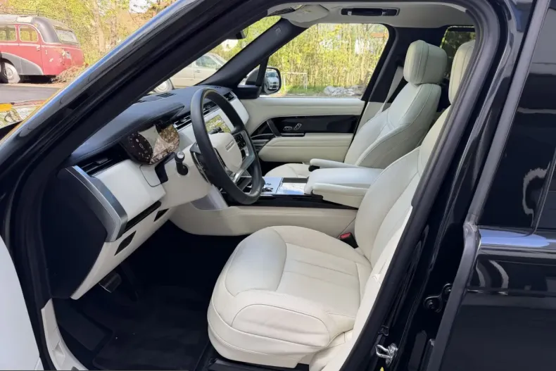 Land Rover Range Rover din 2025 cu 22.500 km - oferta LAN247786 - foto 15