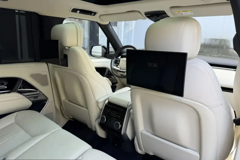 Land Rover Range Rover din 2025 cu 22.500 km - oferta LAN247786 - foto 30